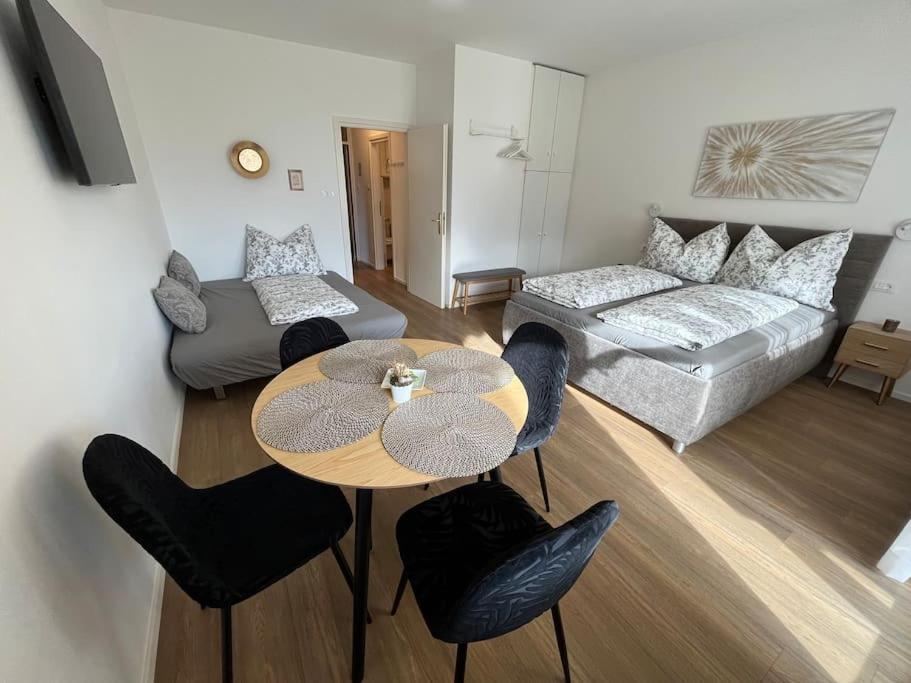 Garden Pool Apartment Meran Exterior foto